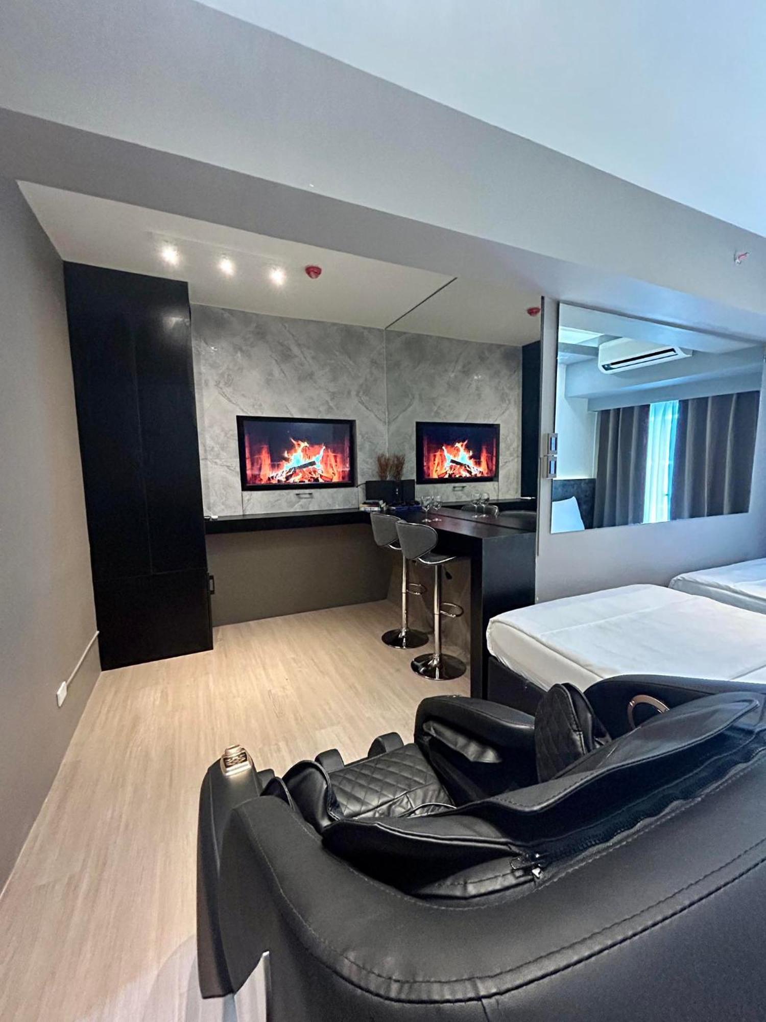 Pasay Condotel With Massage Chair And Ps4- Stellar Suites Hotel Manila